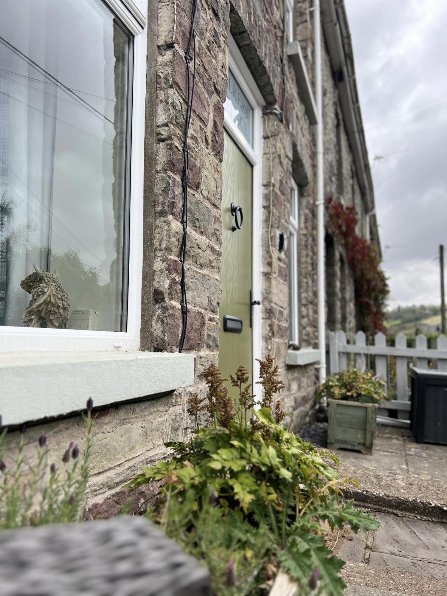 4 - Bbq Hut - Log Burner - Valley Views Pont Sticill Exterior photo